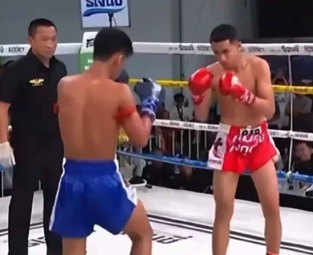 เปิดอาการล่าสุด นักมวยดัง "ศิลาลาด" โดนเตะก้านคอ ถูกหามลงเวที