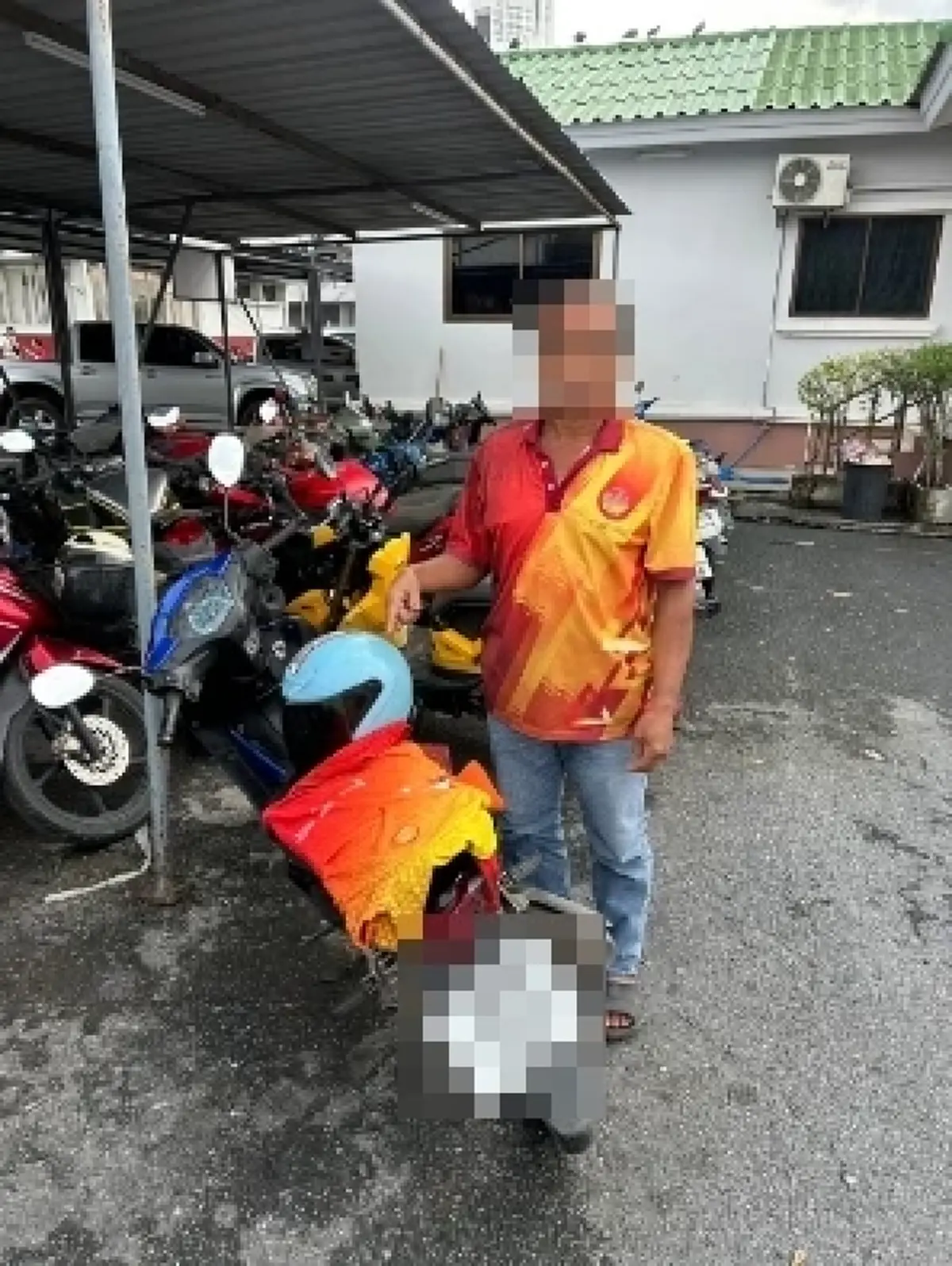 กล้องวงจรปิดมัดชัด! พ่อค้ายาดวงกุด ทำยาบ้าหล่นขณะเติมน้ำมัน