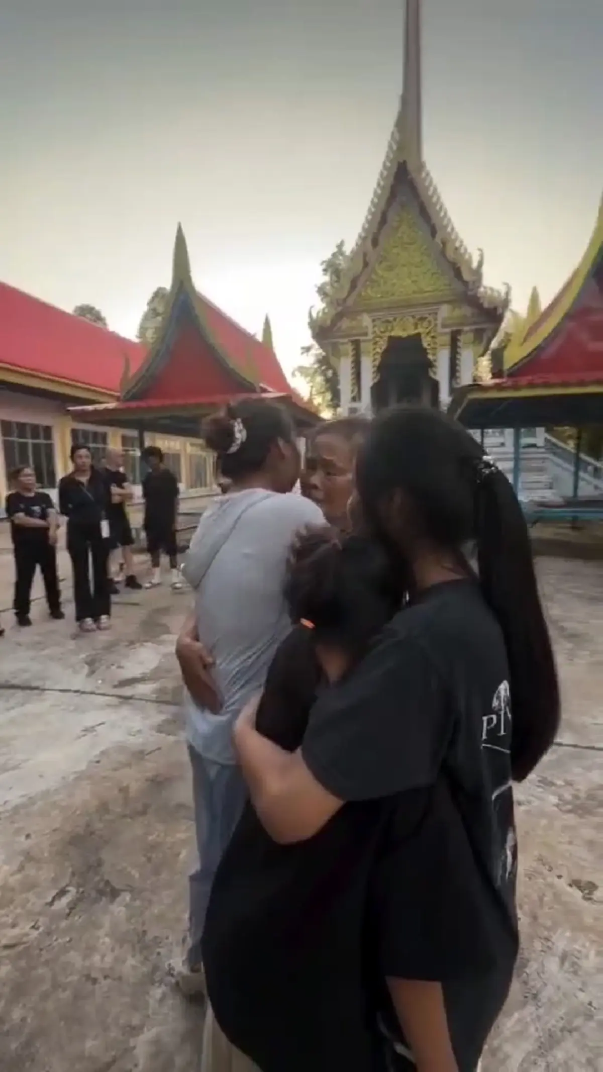 พบแล้ว "น้องภูผา" วัย 12 ปี ถูกน้ำพัดสูญหาย 3 วัน ญาติรับศพเผาทันที