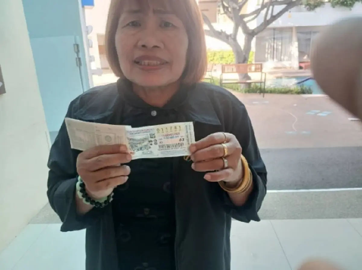 กรี๊ดลั่น กรรมการสหกรณ์ครูดวงเฮง ถูกรางวัลที่ 1  รับโชคจุก ๆ 10 คน