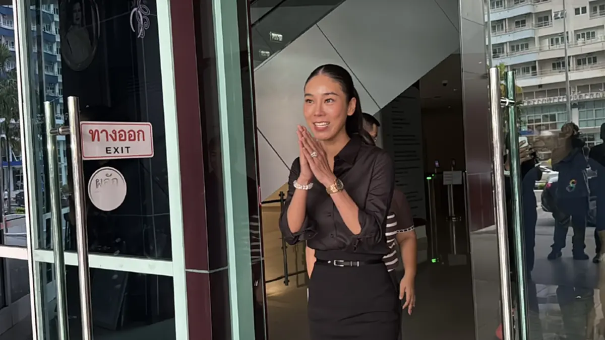 "รังสิมันต์ โรม" งานเข้า ไอเดียร์ แจ้งความเอาผิดหมิ่นฯ พาดพิงสามี