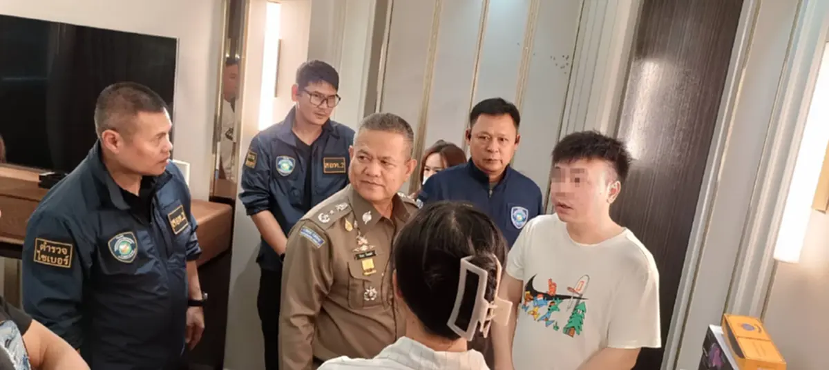 บุกบ้านหรูเช็กบิลแก๊งหลอกนักศึกษา รวบจีน-พม่า ยึดกว่า 100 ล้าน