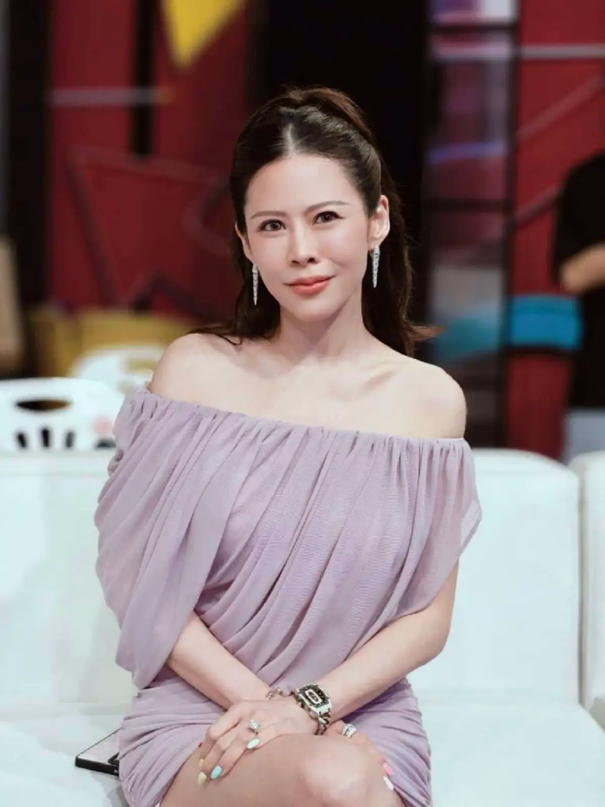 ถึงบางอ้อ "หมอของขวัญ" เผย 3 เหตุผลที่คนมักเก็บเงินสดไว้ในเซฟ