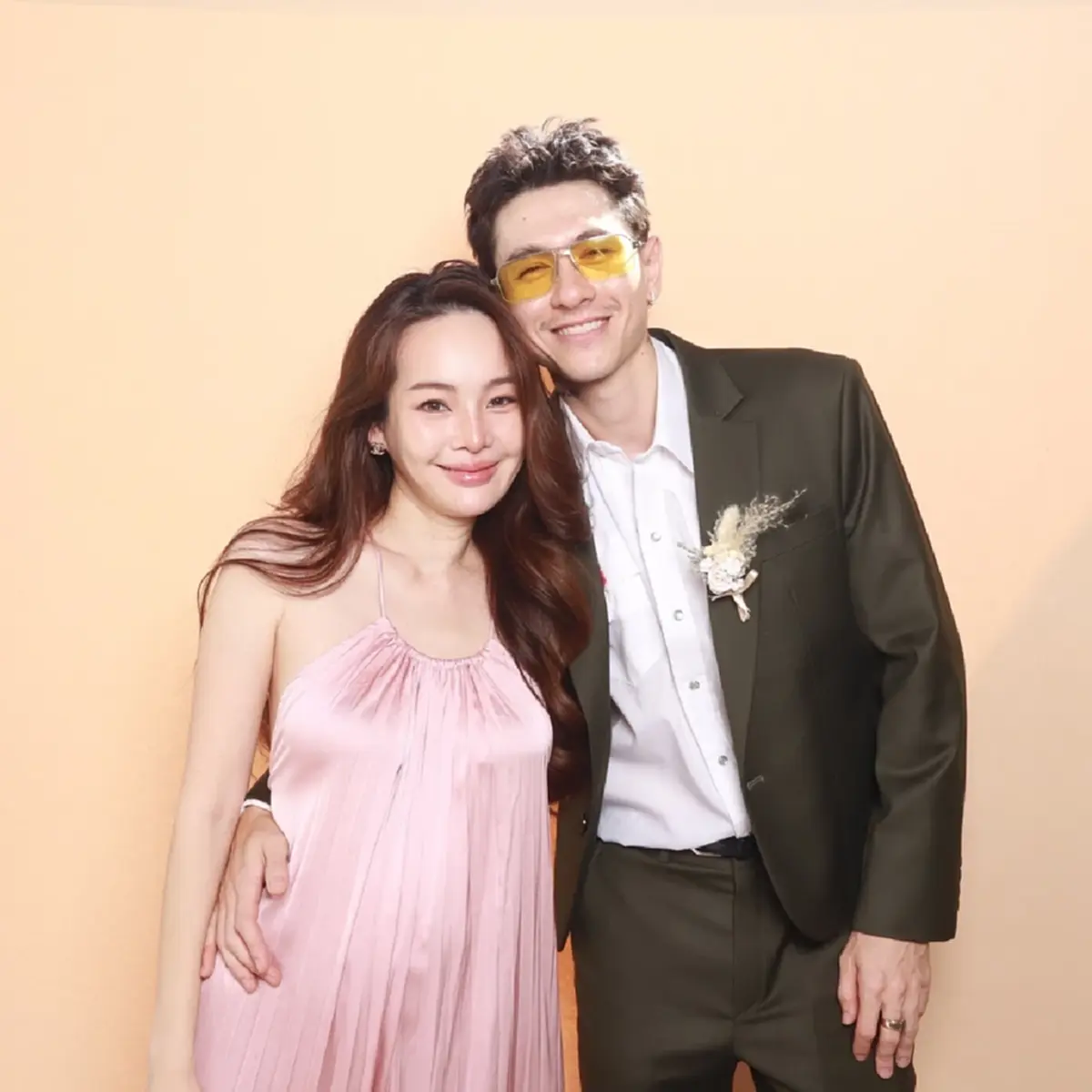 เกิดอะไรขึ้น ปุ้มปุ้ย อันฟอลสามี กวินท์ ภาพไอจีฝ่ายชายหายเกือบหมด