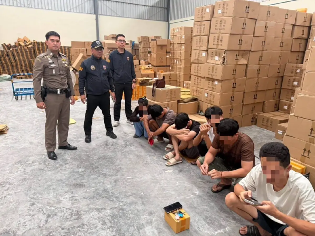 อึ้ง บุกโกดังจีน ครีม-แชมพูปลอมยี่ห้อดังเพียบ ขายว่อนแอปฯดัง
