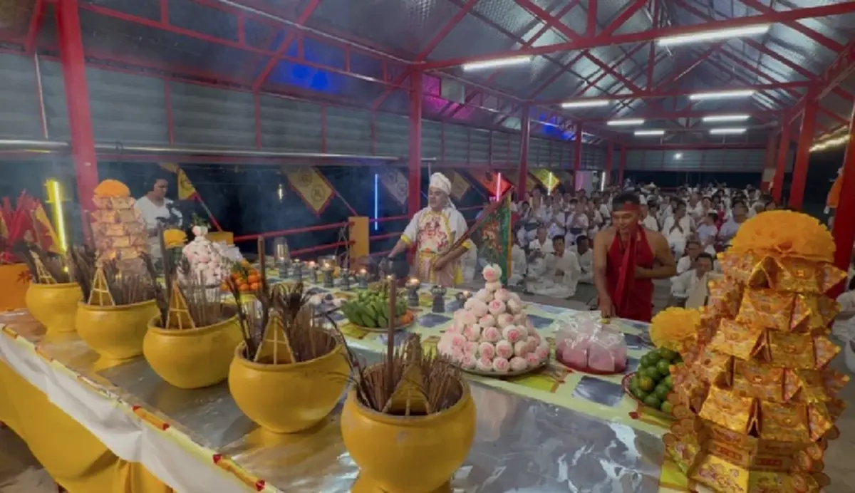 เปิดเลขเรือสำเภามังกรทอง หัว - ท้าย พิธีใหญ่คืนสุดท้ายกินเจ