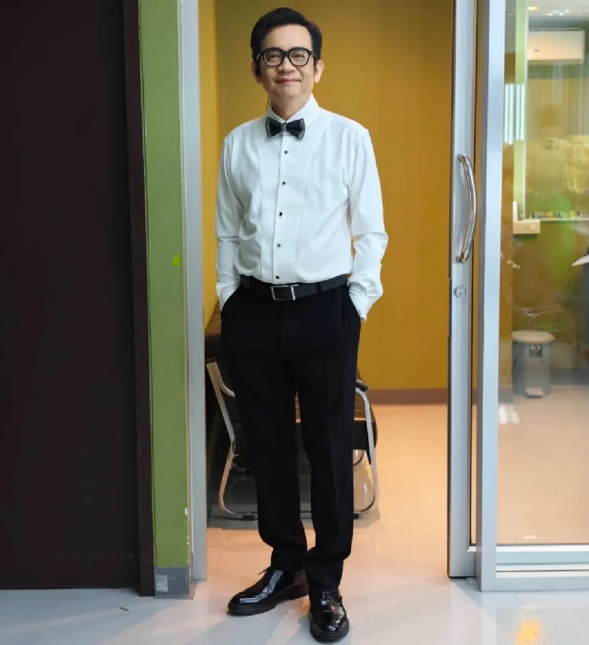 เปิดใจ "พัน พลุแตก" ลุยน้ำท่วมบางกะปิ  ติดรถกระบะออกมาทำงาน