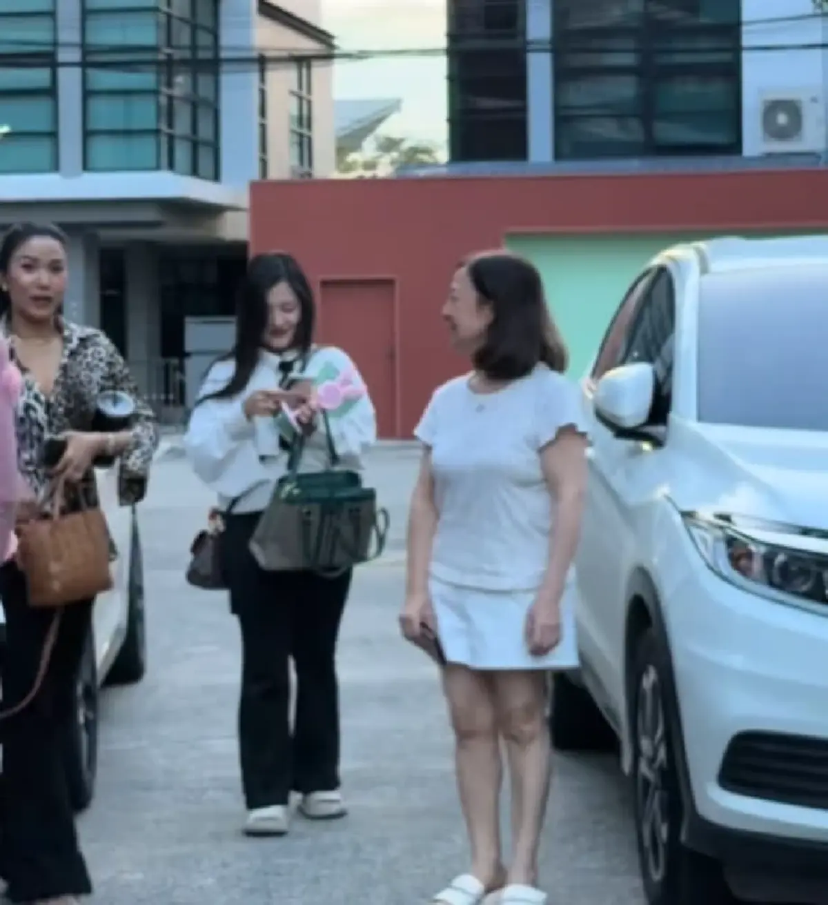เปิดวาร์ป "น้องบีม" ลูกแม่ภัทร ล่าสุดดูแลไม่ห่าง คอยช่วยงานทุกอย่าง