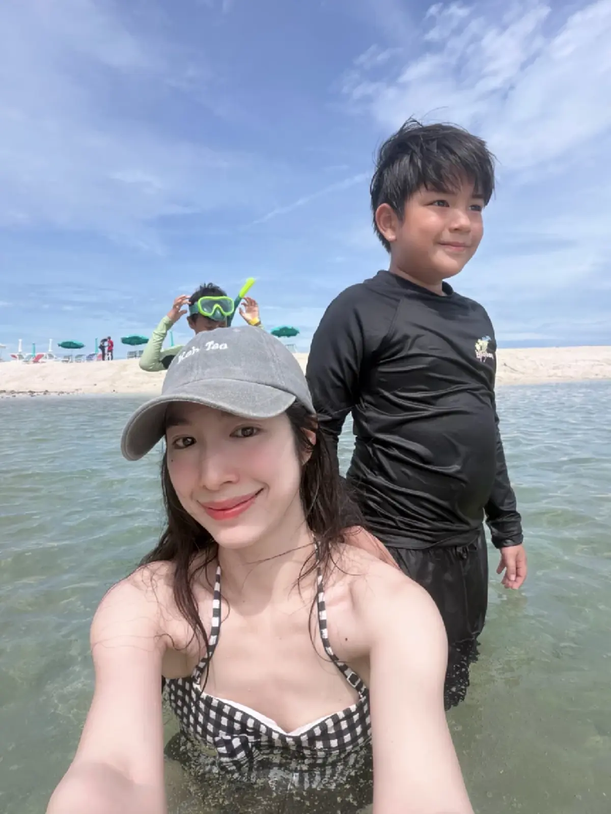 กัปตัน-เอ้ก ร่วมทริปทะเลพร้อมหน้าครอบครัว หลังประกาศจบสัมพันธ์ 