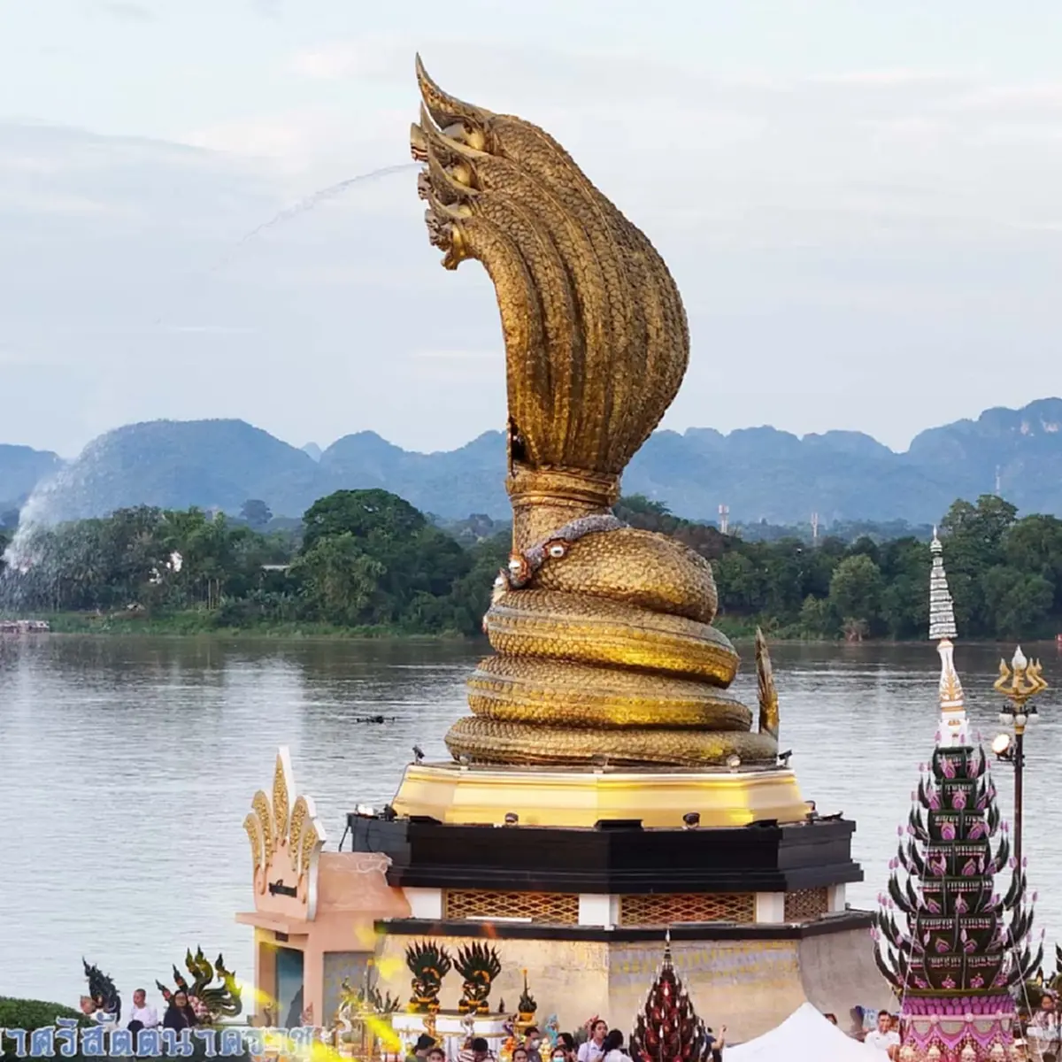 เลข พญาศรีสัตตนาคราช โดนไฟไหม้สร้อยพระศอ ตะกรุดหลวงปู่ยังอยู่ดี