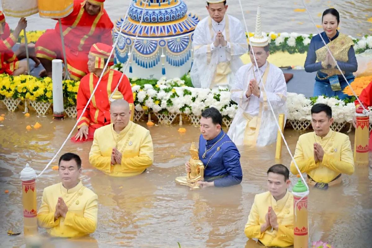 เปิดเลขมงคล ประเพณี อุ้มพระดำน้ำ จ.เพชรบูรณ์ หนึ่งเดียวในโลก
