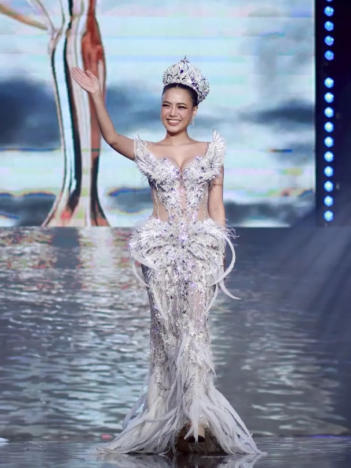 รู้จัก "แบมบี้ เดอะสตาร์" ลูกสาวอดีตนางสาวไทย ชีวิตปัจจุบันไม่ธรรมดา