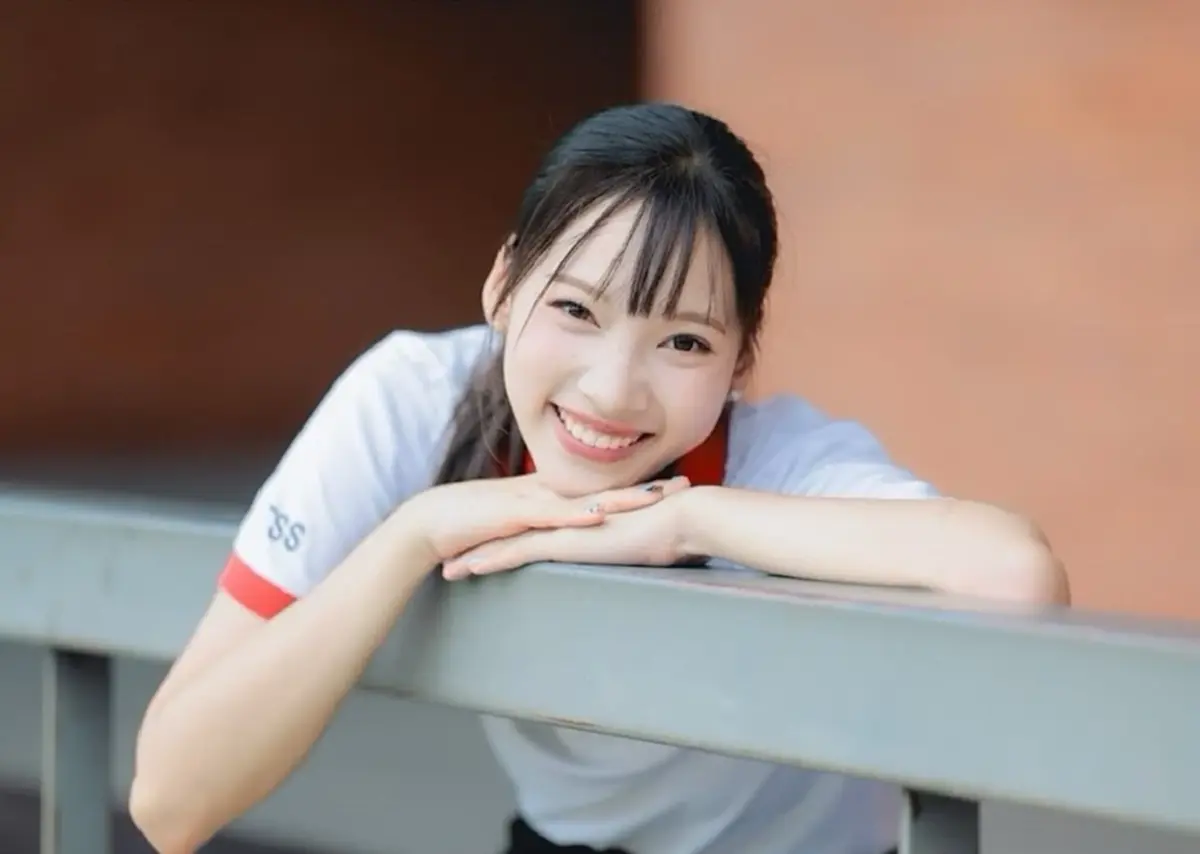 ลูกสาว "แม่ตุ๊ก-พ่อบ๊วย" คว้าจบ ม.6 ใน 5 เทอม ลุยเป้าหมายเข้ามหาลัย