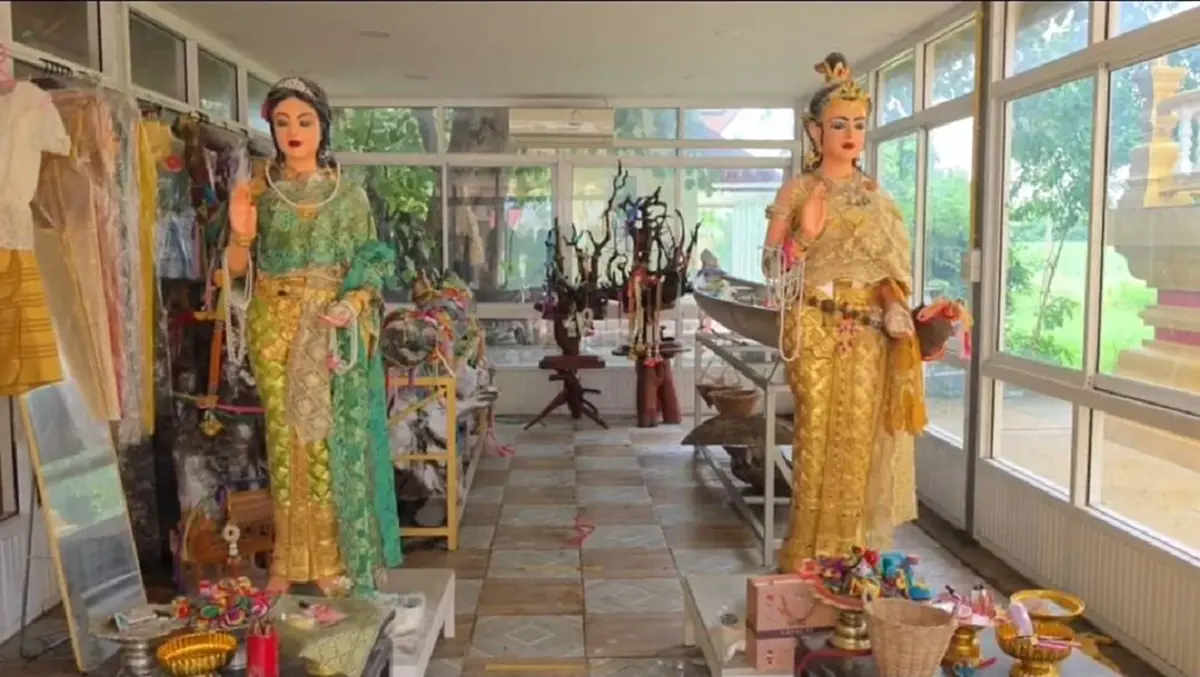 ฮือฮา! สายมูแห่วัดแม่ย่าซอม เสี่ยงลูกปิงปองได้เลขสวยตรงใจสุด ๆ