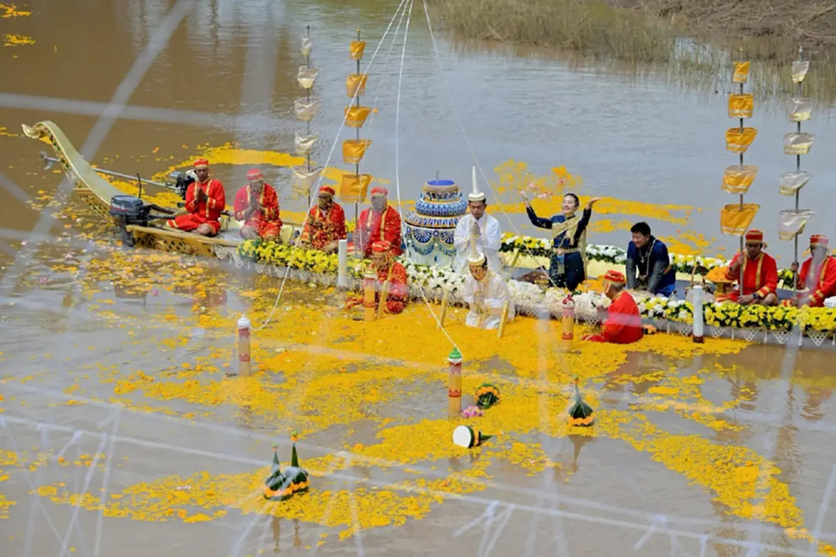 เปิดเลขมงคล ประเพณี อุ้มพระดำน้ำ จ.เพชรบูรณ์ หนึ่งเดียวในโลก