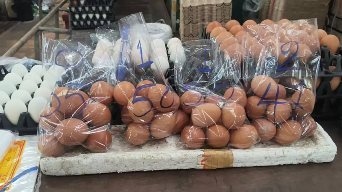 น้ำท่วมดัน ราคาไข่ไก่ พุ่งแรงเบอร์ 0 แตะ 140 แถมขาดตลาดหนัก