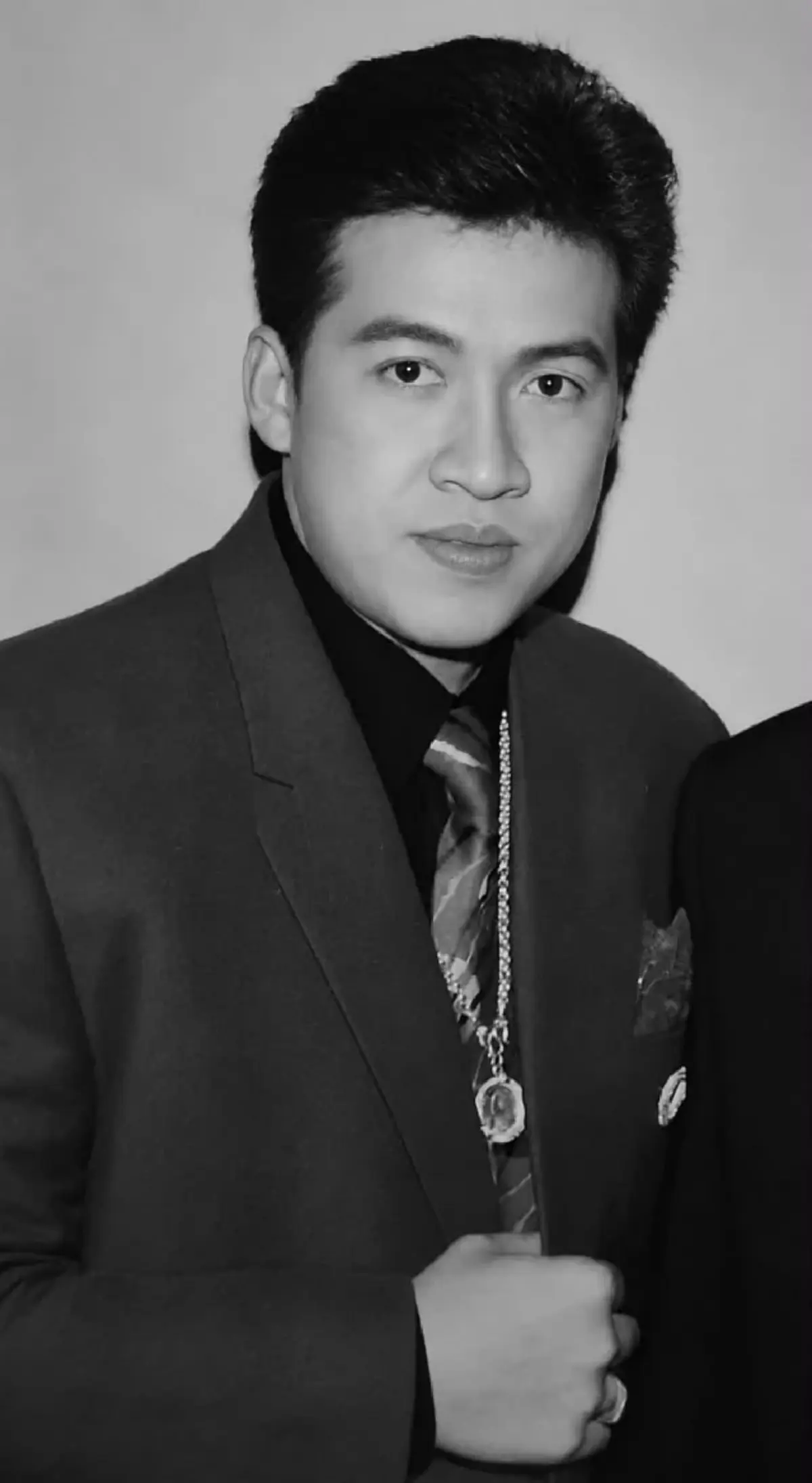 สิ้น ราชาลูกทุ่งคาเฟ่ ตำนานเจ้าของเพลงดัง เสียชีวิตกะทันหัน