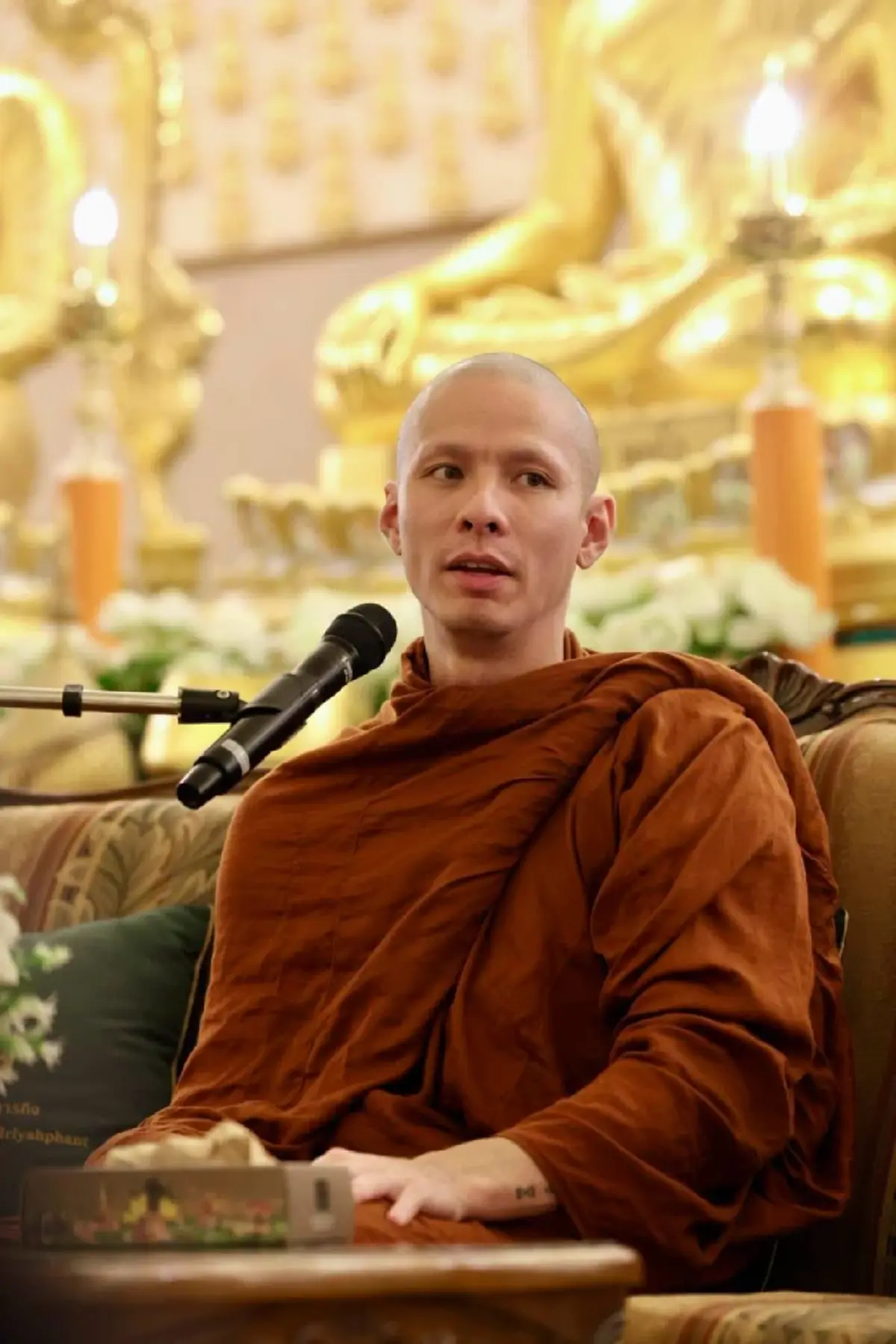 เปิดอายุ ครูบาเอ็ม อดีตนักกีฬาฮอกกี้น้ำแข็ง สู่ พระนักเทศน์