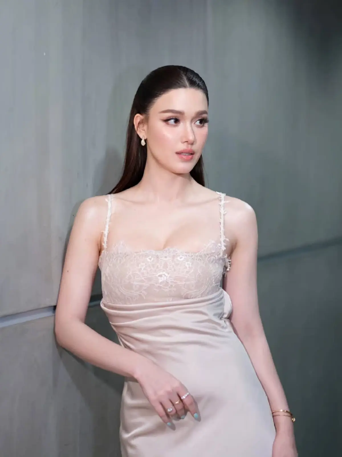 นักแสดงสาว เปิดใจย้อนเล่าอดีตปมวัยเด็ก เคยโดนทักแรงไม่สวย