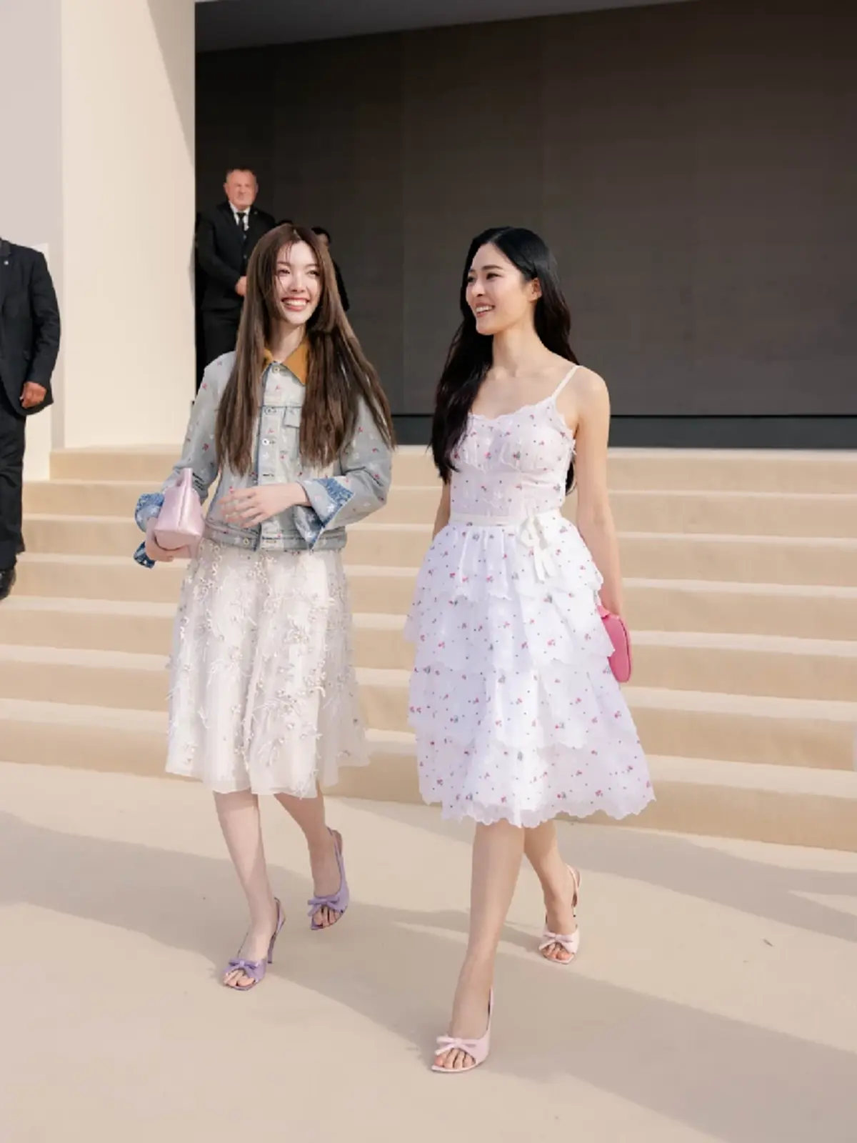 นักแสดงสาวฮอต แปลงร่างรับฮาโลวีน สลัดลุคหวานจัดเต็มสายดาร์ก 