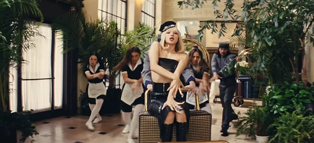 เพลงใหม่ "ลิซ่า" สร้างเรื่องอีกแล้ว ยอดวิวล่าสุด คาดไม่ถึง