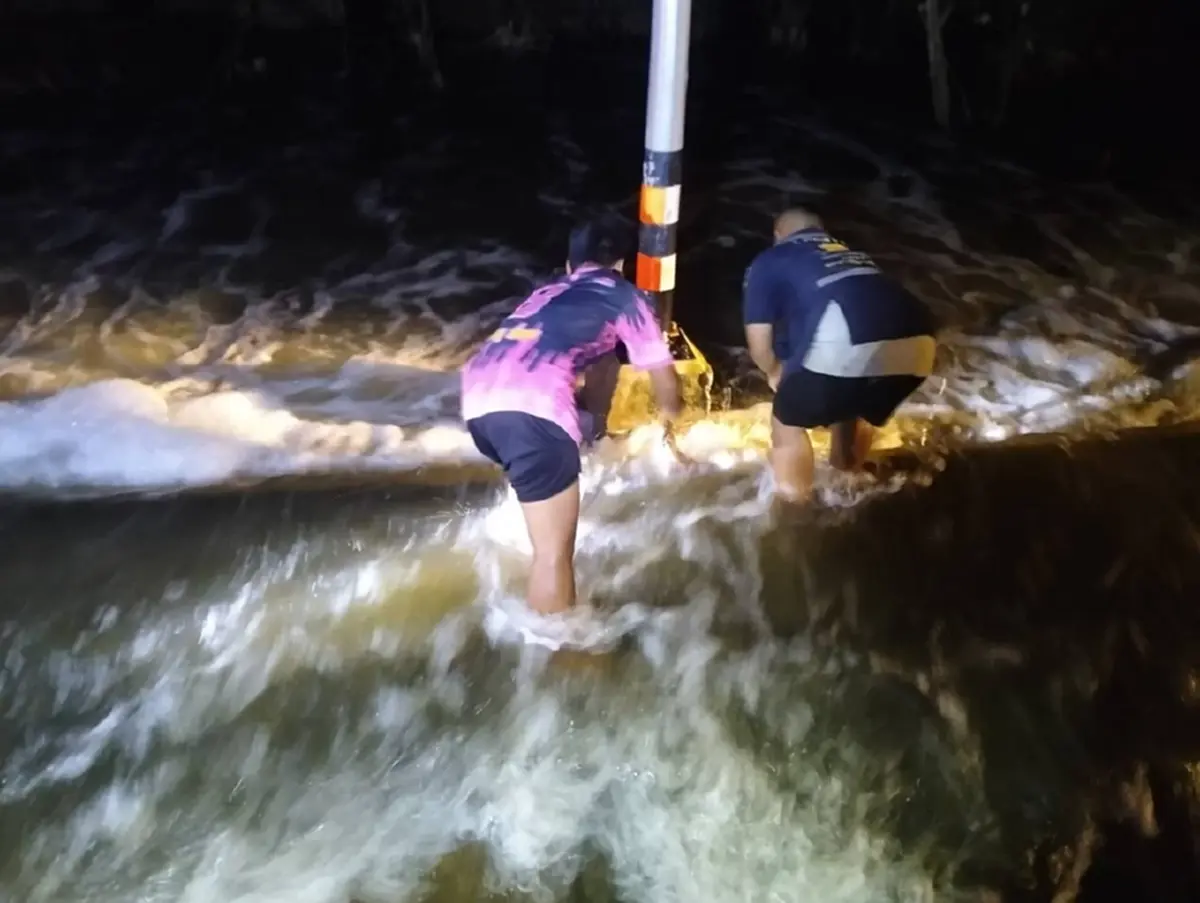 แหพันเสาไฟ จุดชนวนโศก! ชายวัย 53 ถูกไฟฟ้าช็อตดับ ขณะหาปลา