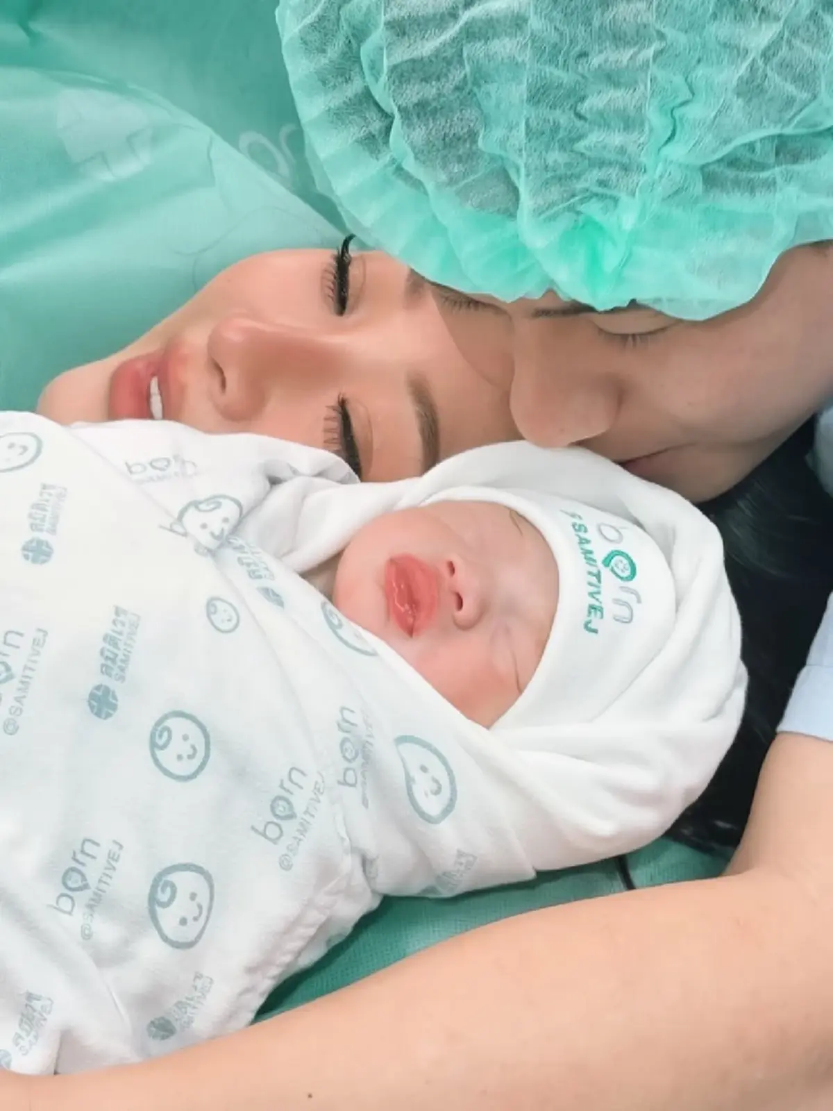 อินฟลูเอนเซอร์สาว ประกาศข่าวดี คลอดลูกคนแรก แฟนคลับแห่ยินดี