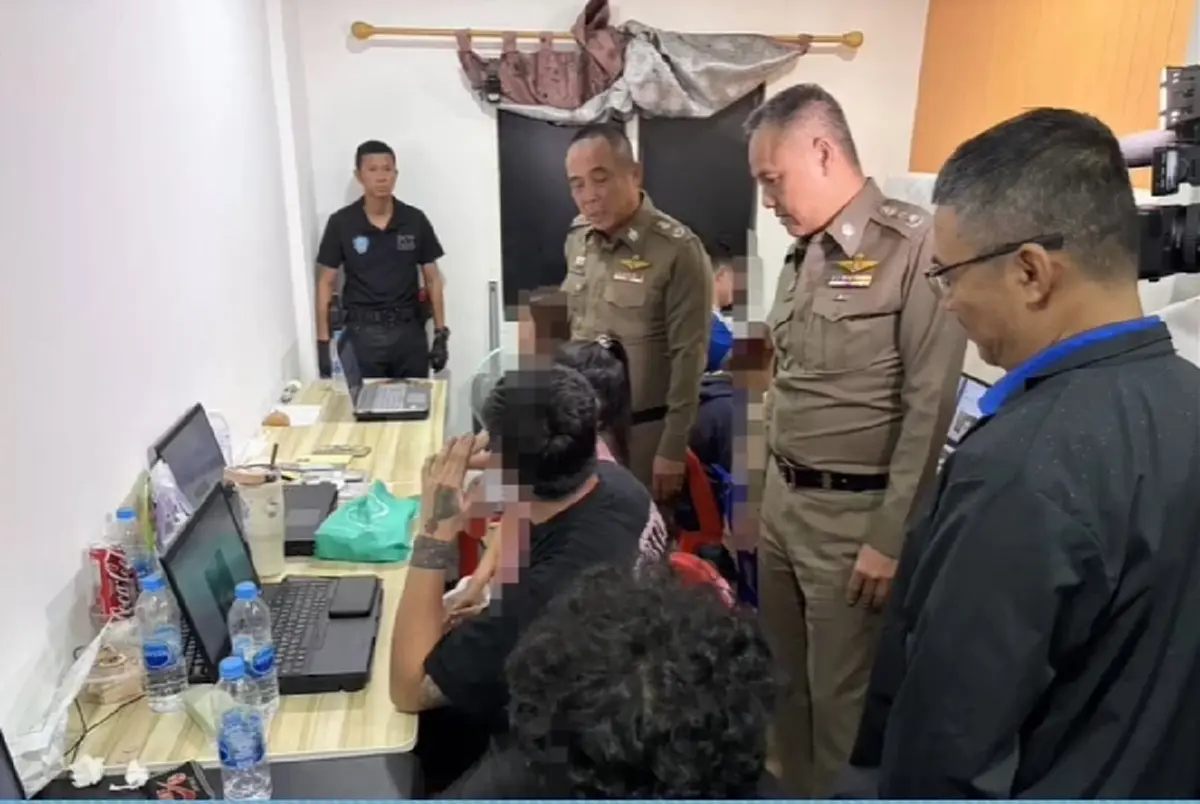 บุกทลายฐานพนันออนไลน์! เช่าเอื้ออาทร 10 ห้อง เงินหมุนเวียน 90 ล้าน