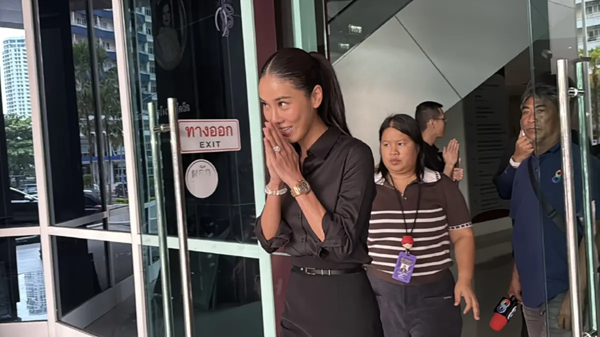 "รังสิมันต์ โรม" งานเข้า ไอเดียร์ แจ้งความเอาผิดหมิ่นฯ พาดพิงสามี