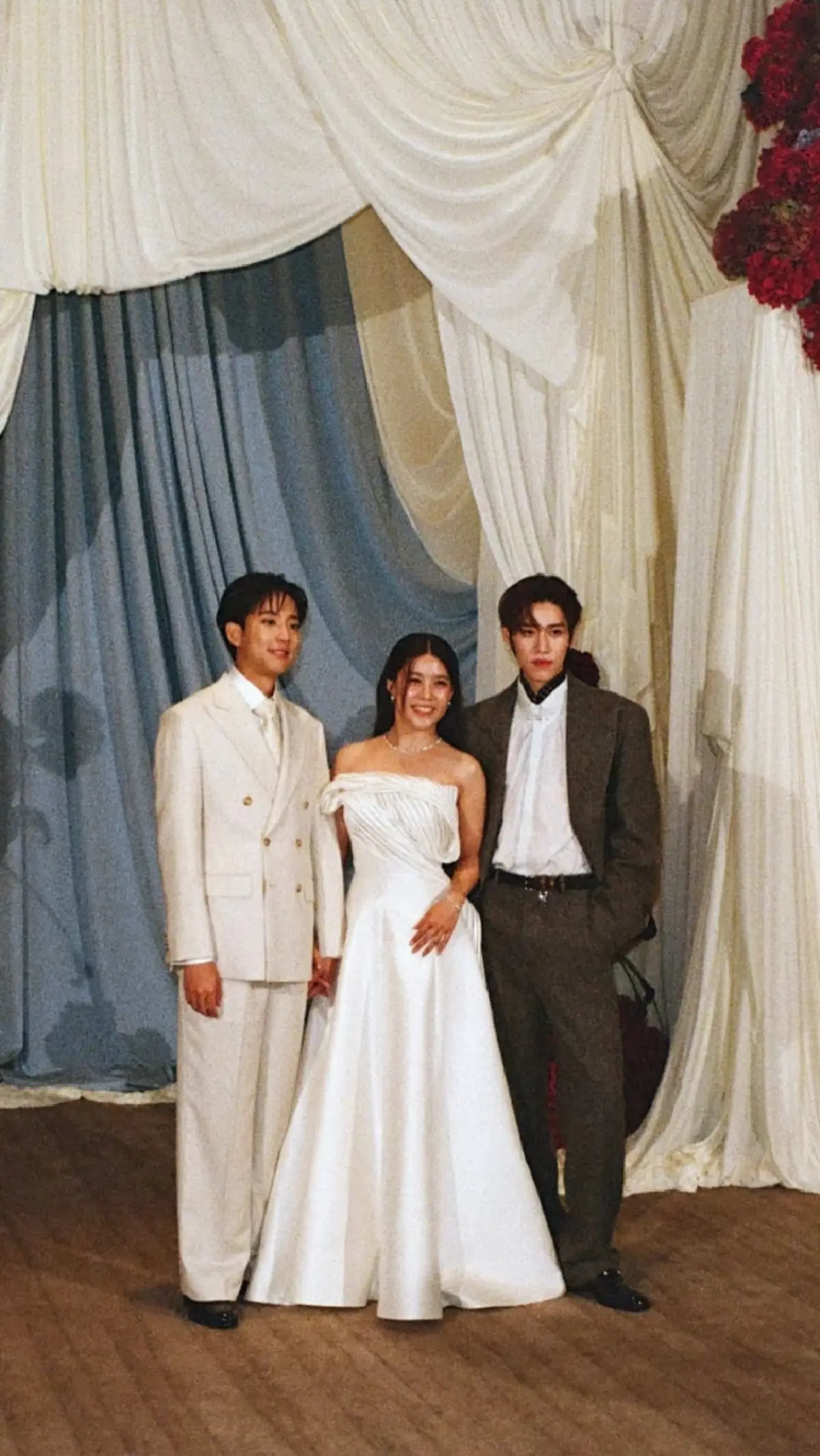 เผยภาพโมเมนต์ซาบซึ้ง งานแต่งพี่สาว พีพี กฤษฏ์  "บิวกิ้น" ร่วมยินดี 