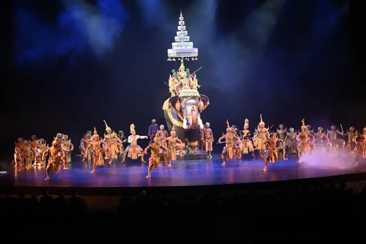 ถ้าไม่มีใครดู แม่จะดูเอง พระดำรัสที่กลายเป็นจุดเปลี่ยนสำคัญของวงการโขนไทย