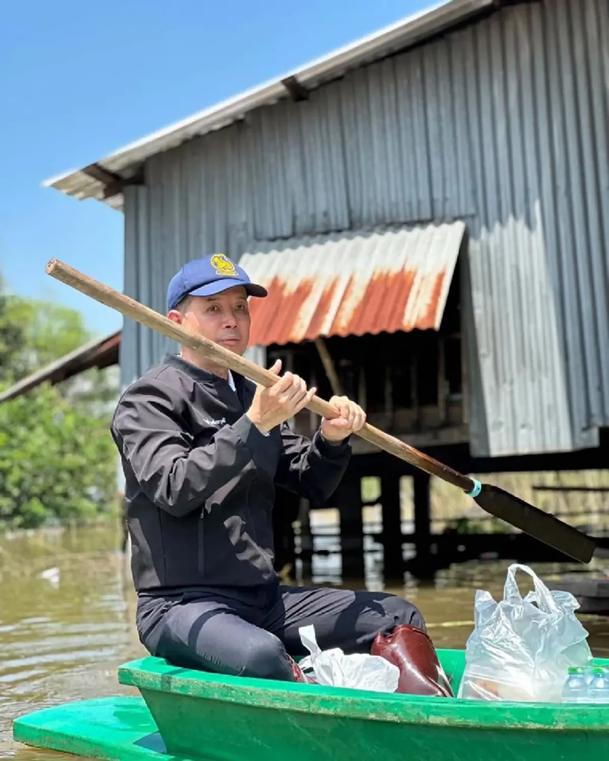 แห่ต้อนรับสนั่น! นายอำเภอคนใหม่ลำสนธิ เพจดังโพสต์ข้อความนี้
