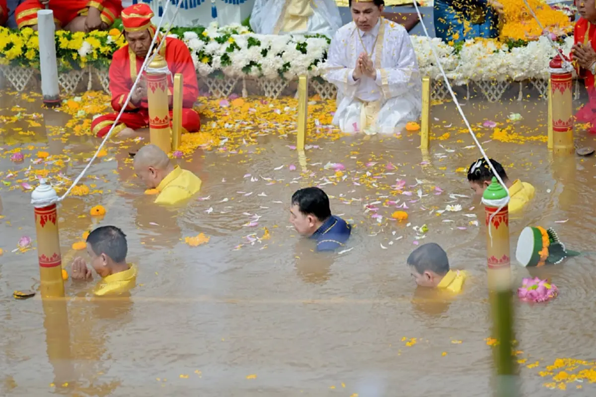 เปิดเลขมงคล ประเพณี อุ้มพระดำน้ำ จ.เพชรบูรณ์ หนึ่งเดียวในโลก