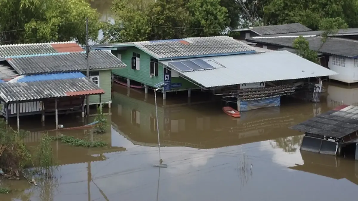 น้ำท่วมกระแชง บางไทร บ้านเรือนจม 100% เดือดร้อน 98 หลังคาเรือน