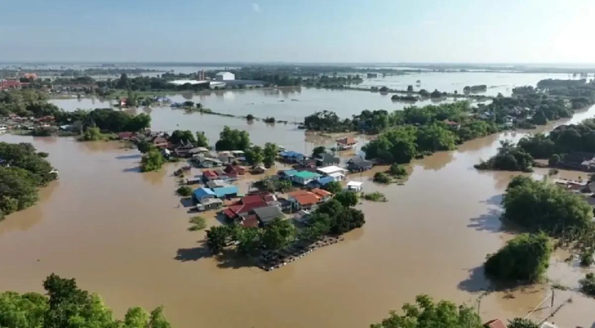อยุธยาน้ำท่วมครบ 16 อำเภอ กระทบเกือบ 5 หมื่นครัวเรือน