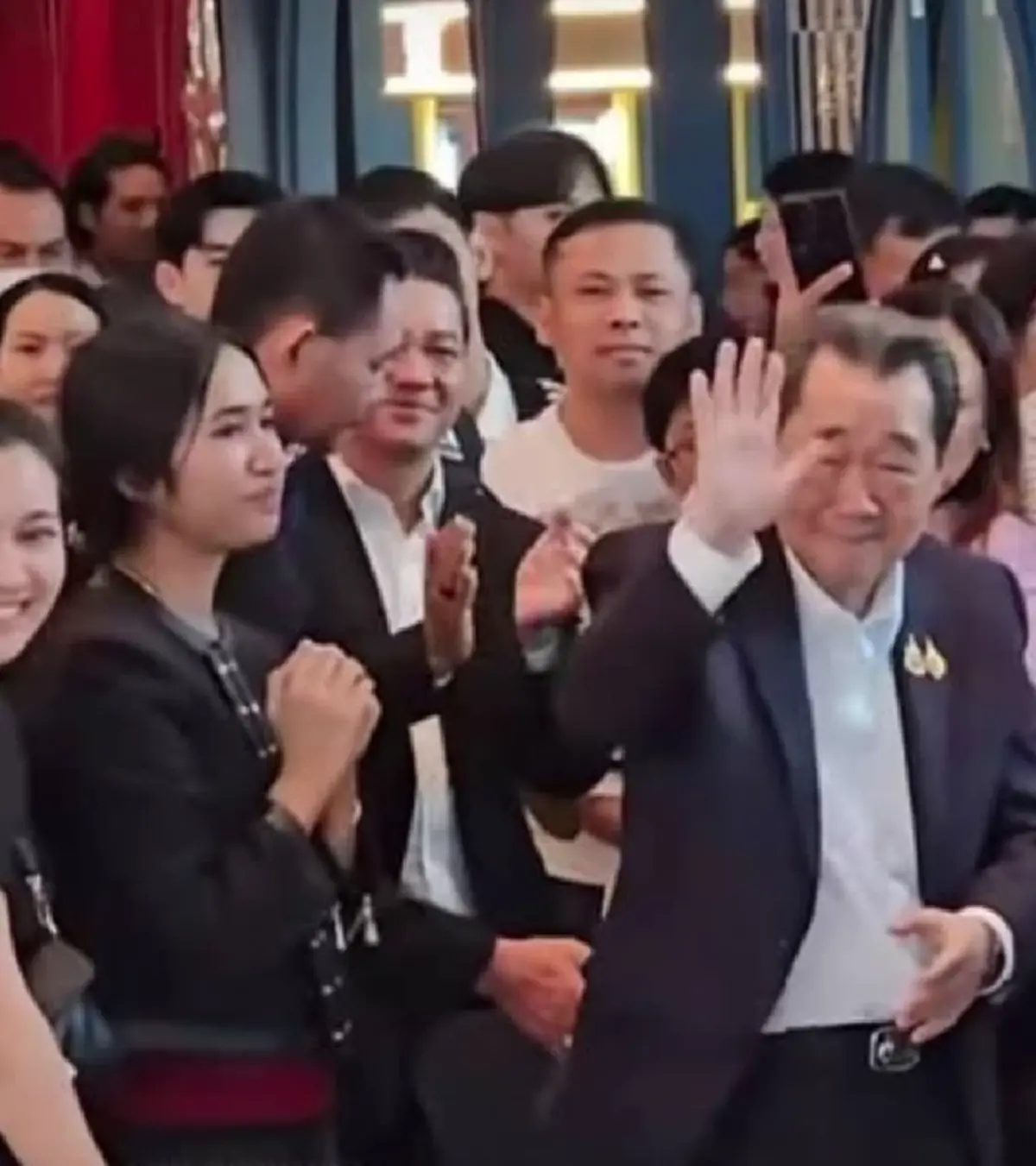 พ่อพูดชัดเจน สาเหตุแท้จริง "เจ้าสัวธนินท์" เอ็นดู "เนเน่ รอยัล"