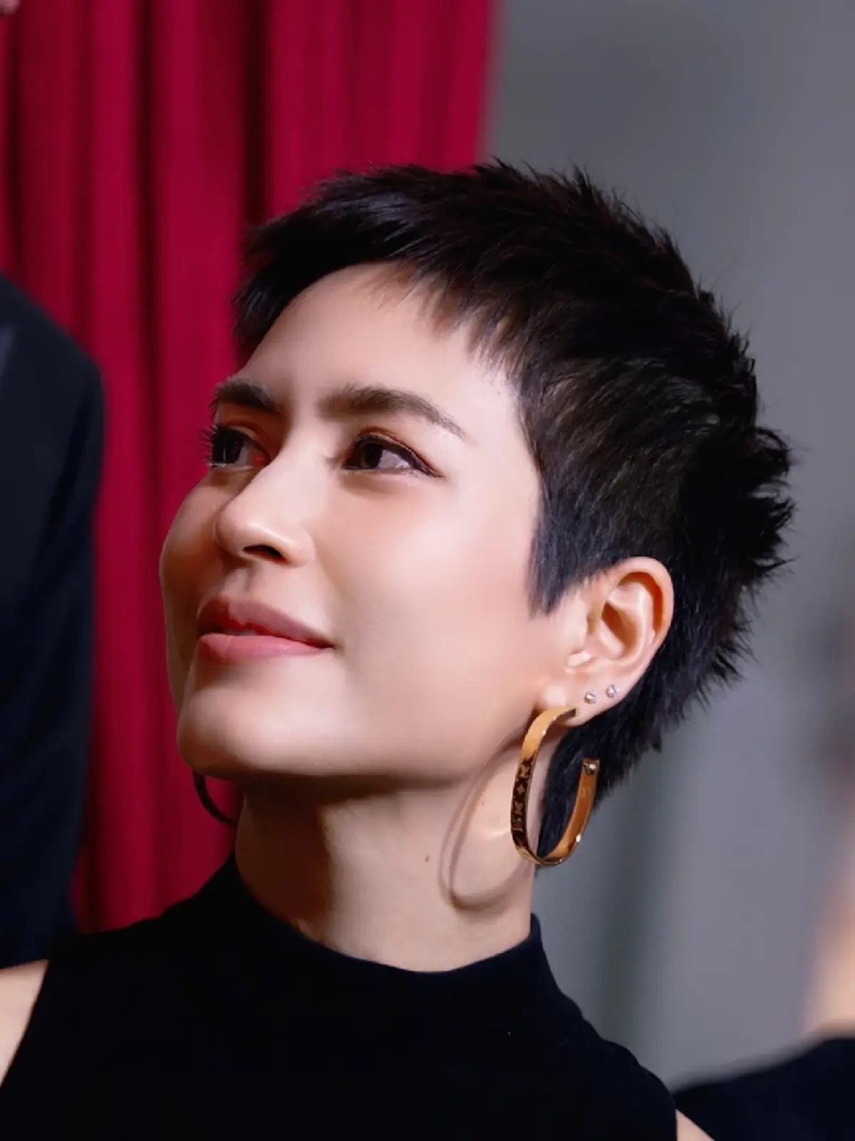 ลุคนี้ใครจะต้าน นักแสดงสาว โกนหัวเล่นหนัง  สวยเท่สะท้านวงการ