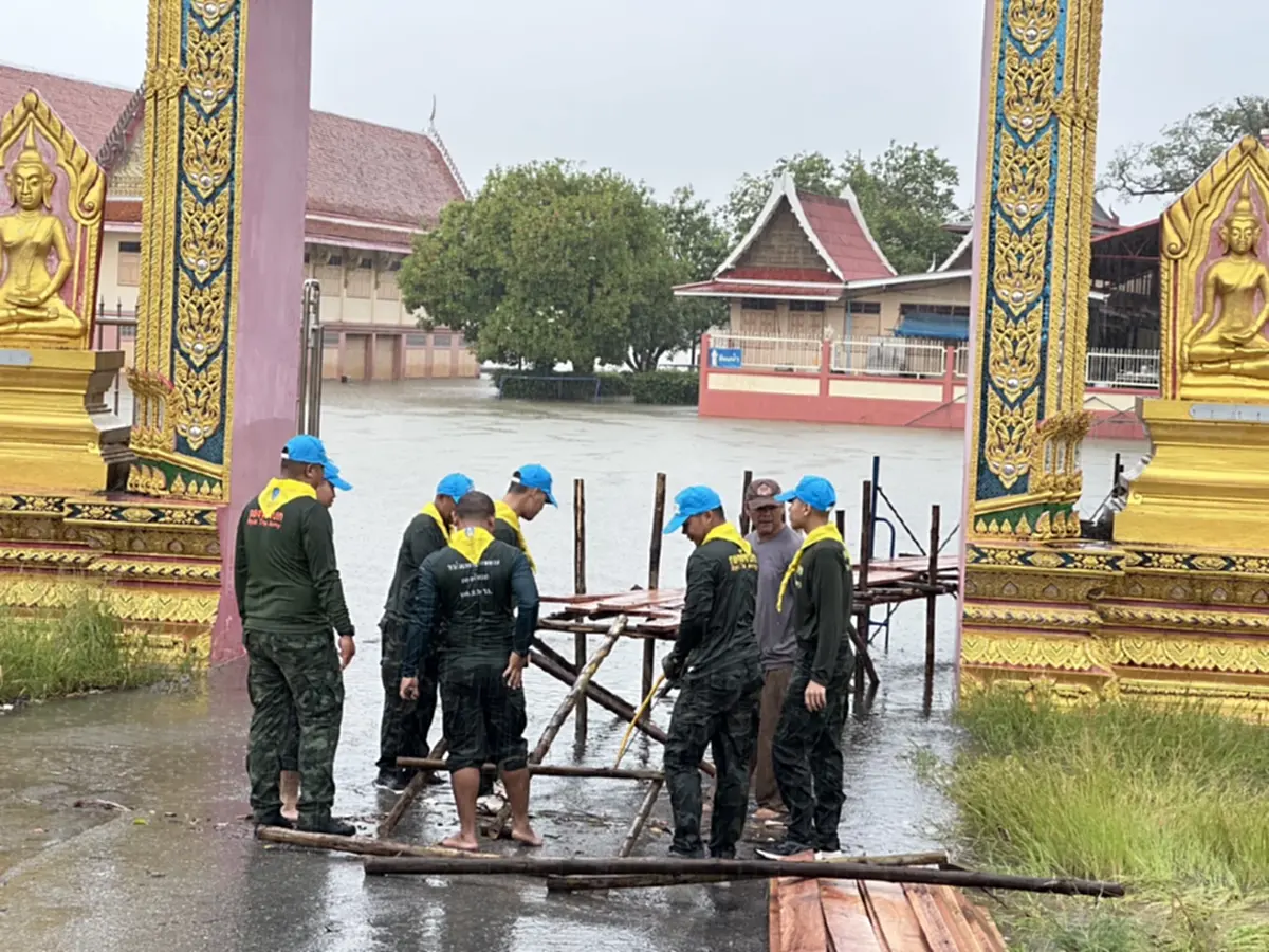 บางปะอินวิกฤต น้ำท่วมสูง 3 เมตร กระทบกว่า 8 พันครัวเรือน