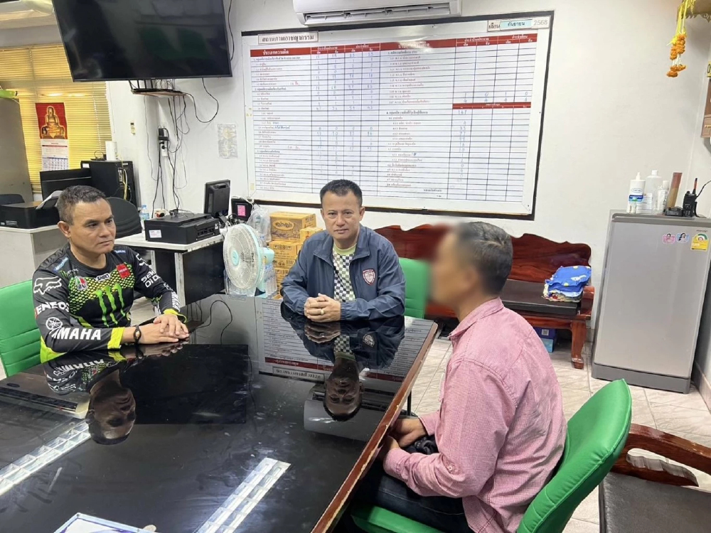 จับแล้ว อ๊อด พ่อค้าขายน้ำ กร่างอาละวาดอ้างเป็นตำรวจ สารภาพสิ้น