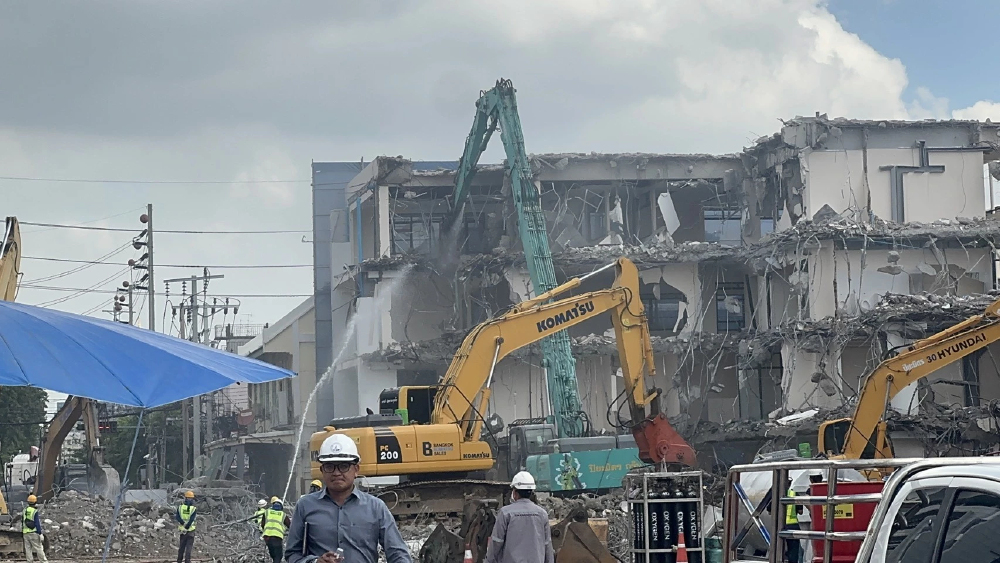 ภาพล่าสุด หลังเกิดเหตุถนนทรุด ตั้งแต่วันที่ 24 กันยายน 2568