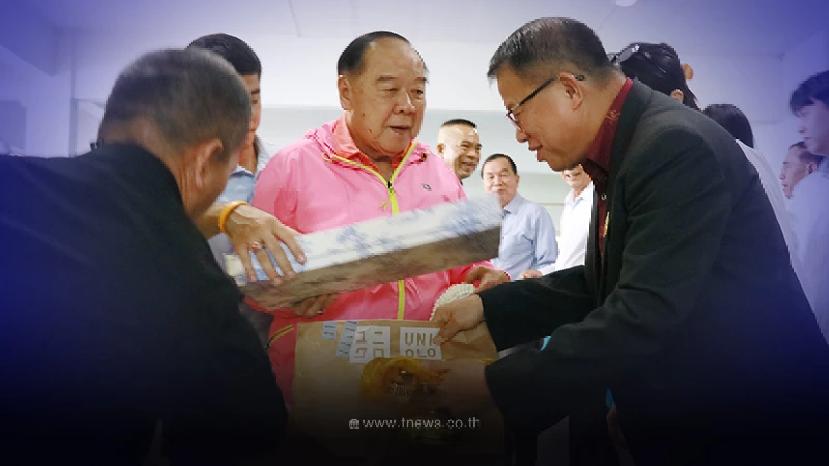 วันเกิด"พล.อ.ประวิตร"ครบ 79 ปี บรรยากาศอวยพรวันเกิด รวมพลคนรักลุงป้อม