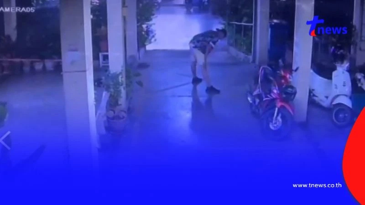 หนุ่มถือมีดก่อเหตุ ก่อนถูกยิงสวนดับ บริเวณแฟลตคลองจั่น