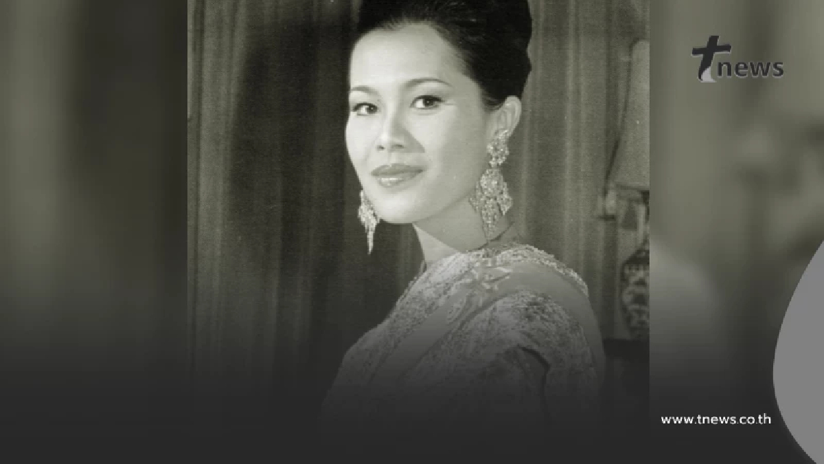 พระราชประวัติ สมเด็จพระนางเจ้าสิริกิติ์ พระบรมราชินีนาถ พระบรมราชชนนีพันปีหลวง