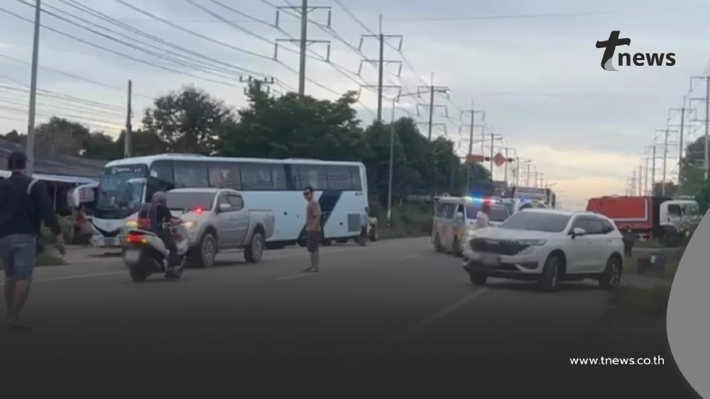 สลดยามเช้า รถสองแถวรับส่ง นร. ชนรถบัส เสียชีวิต 1 บาดเจ็บอื้อ
