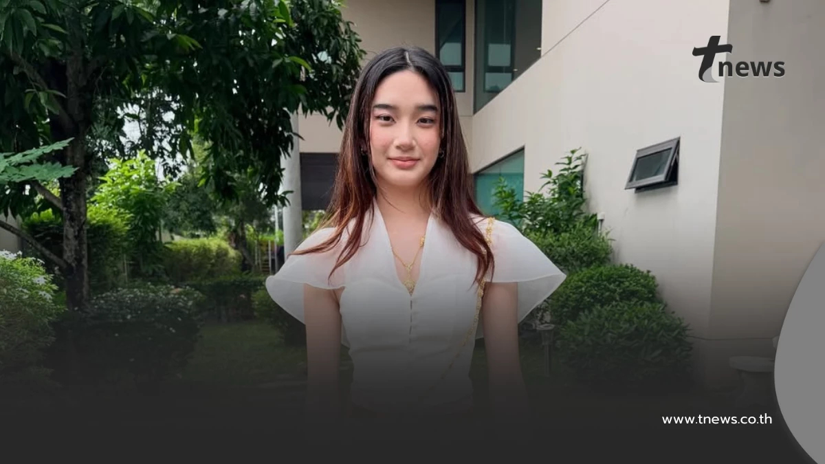 เหมือนแม่เป๊ะ! “น้องณดา” สวมชุดไทยสวยละมุน วันลอยกระทง