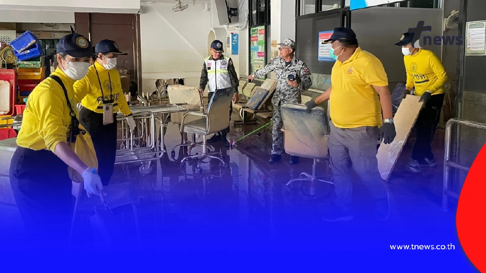 ทัพเรือภาค 2 ลุยช่วย รพ.หาดใหญ่ หลังน้ำท่วม มุ่งคืนบริการฉุกเฉิน