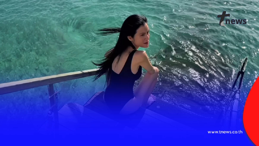 "ปิ่น เก็จมณี" แซ่บทะเลลุกเป็นไฟ! ทริปมัลดีฟส์ร้อนแรงเกินต้าน