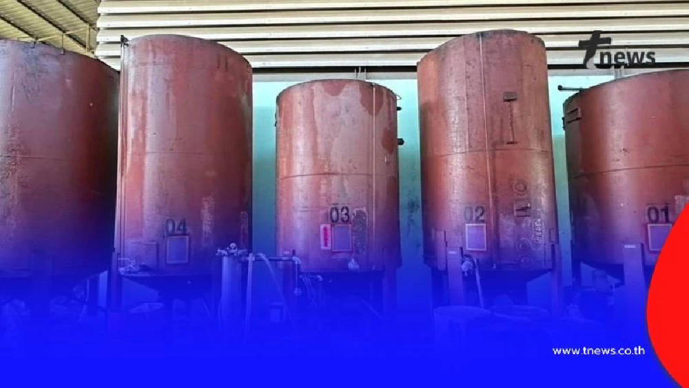 ขยายผลทลายแหล่งรีไซเคิลน้ำมันเครื่องเถื่อน ยึดกว่า 697,200 ลิตร