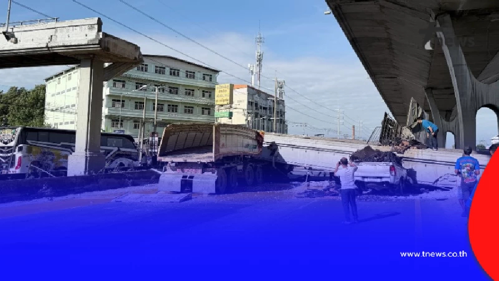 รู้แล้วสาเหตุ สะพานลอยขาด ทับรถบรรทุก - กระบะ บาดเจ็บ 3 ราย