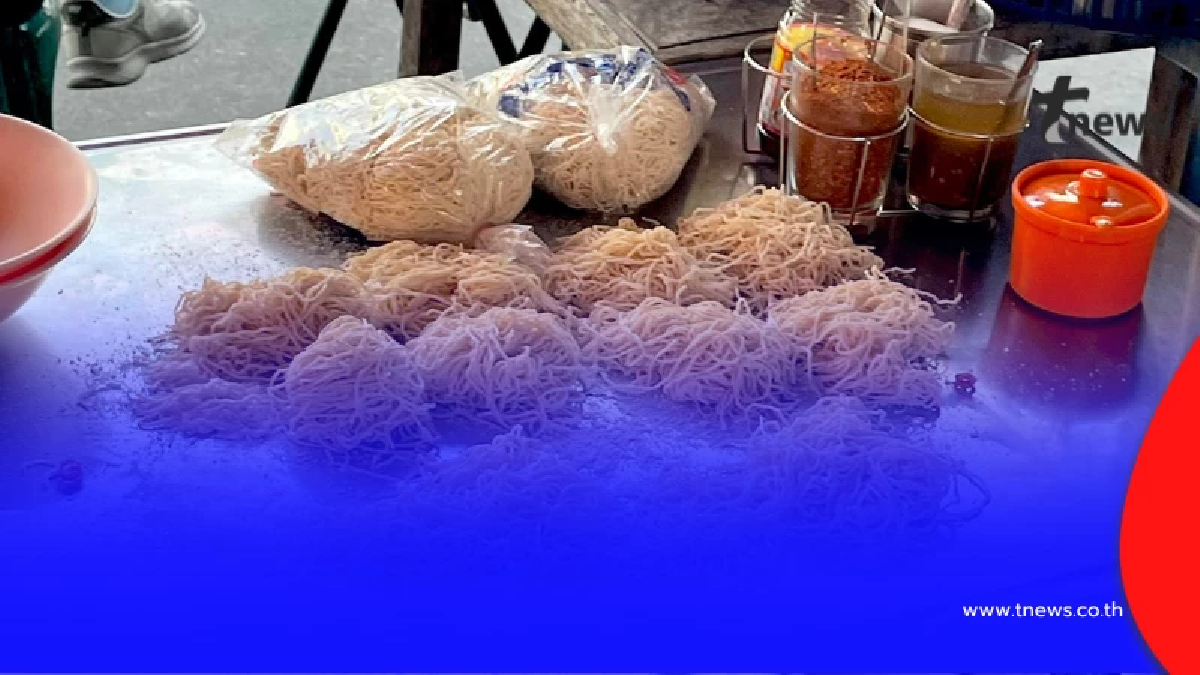 สาวแฉพฤติกรรม ร้านบะหมี่นวดเส้นบนโต๊ะ งานนี้คอมเมนต์เดือด